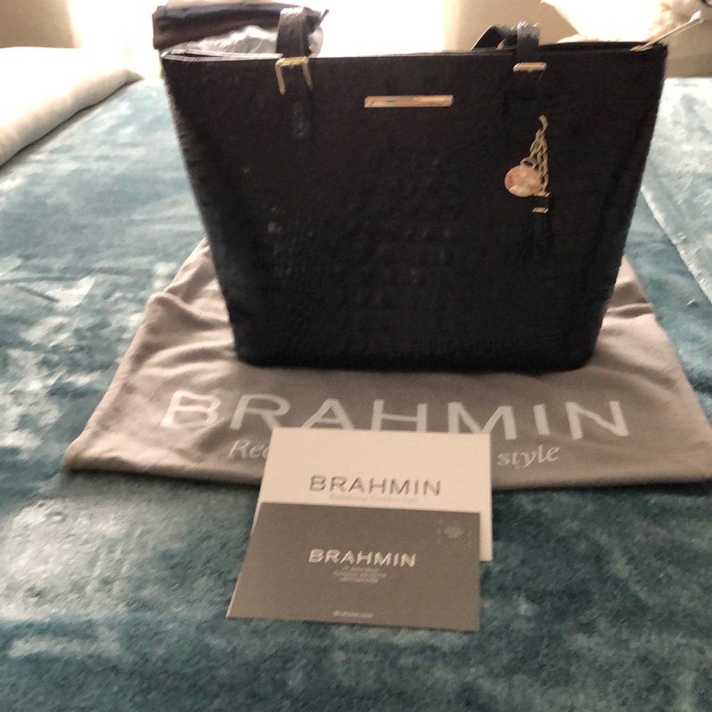 ASHER MEDIUM TOTE-INK